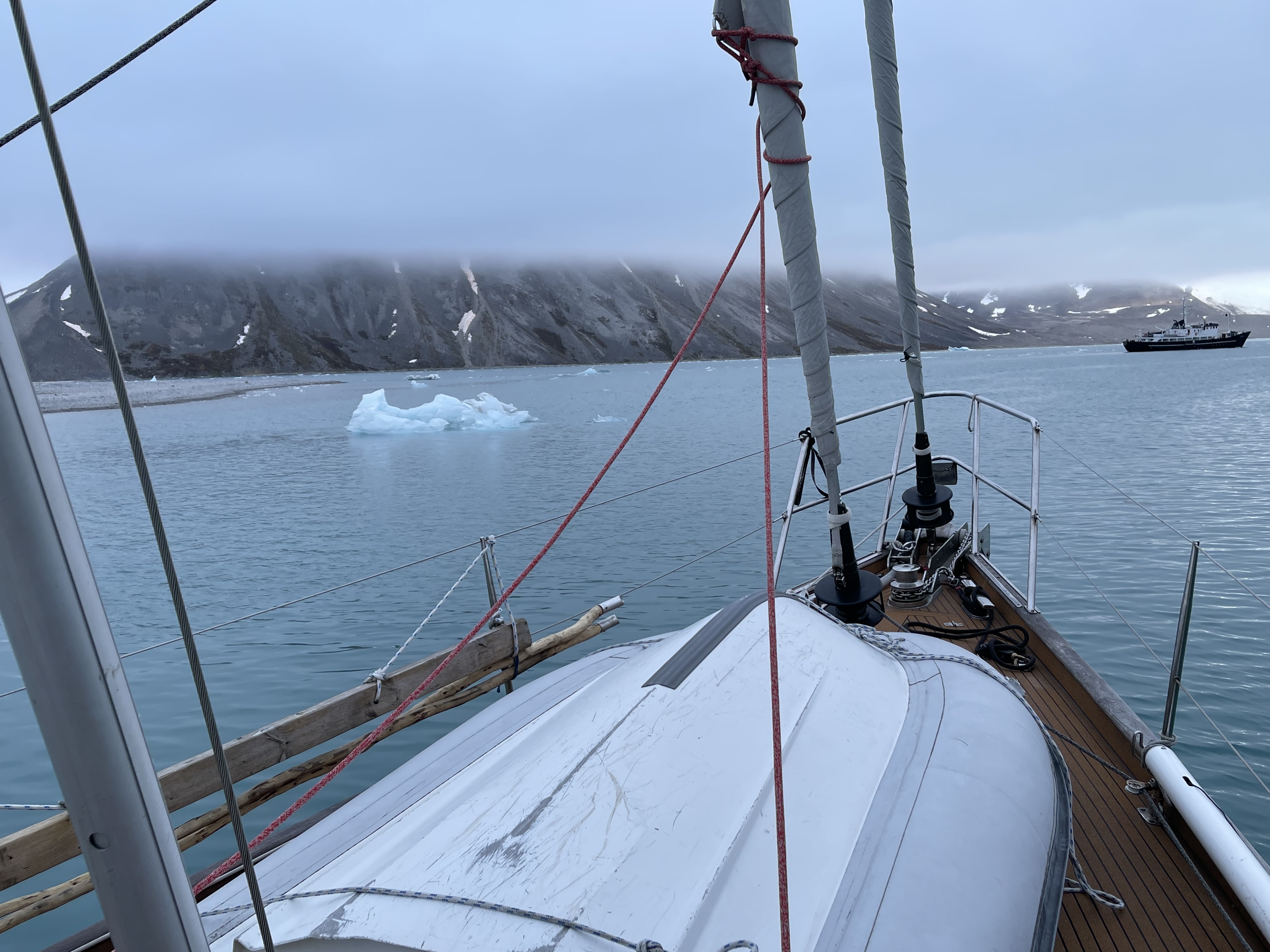 Photo from Trinityhamna, Magdalenefjorden