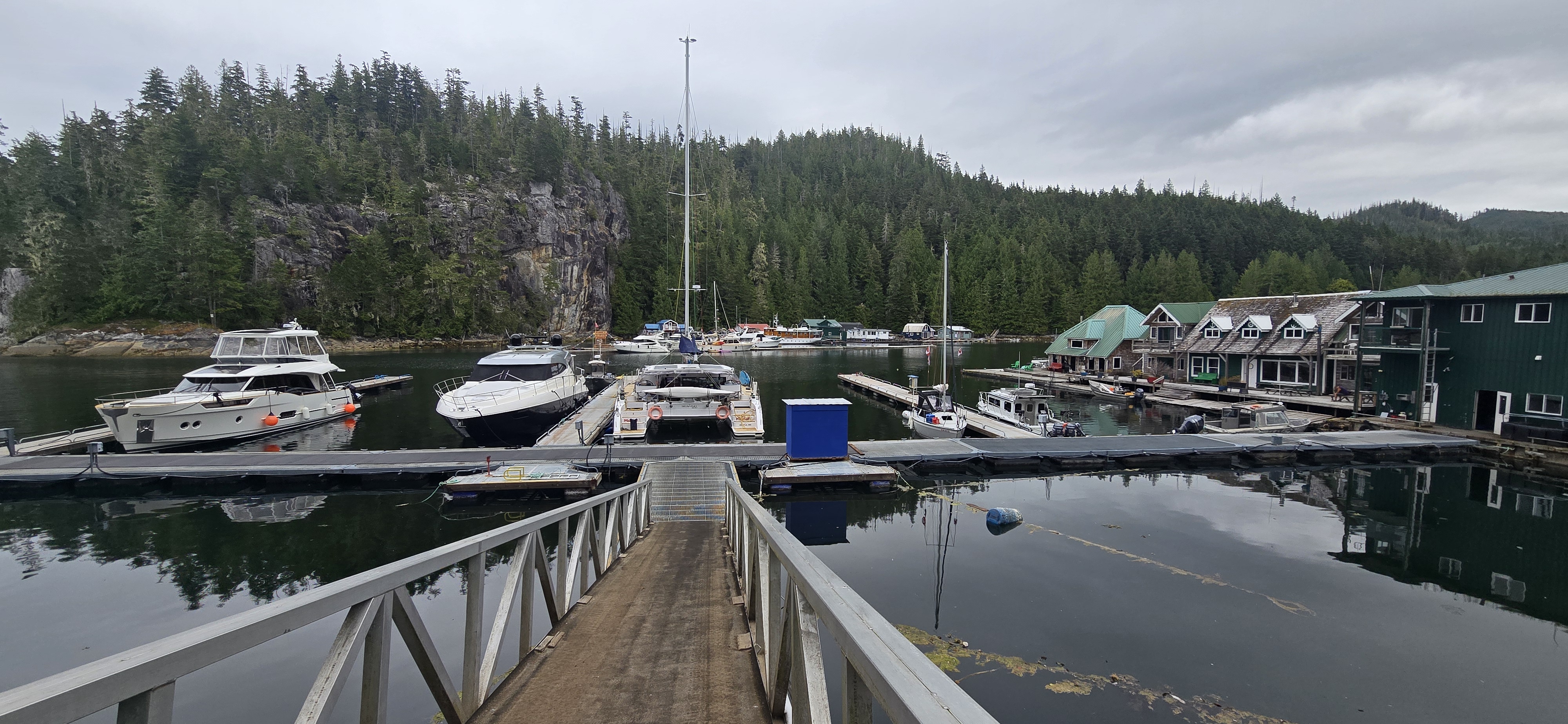 Photo from Ḵ̓wax̱wa̱lawadi at Echo Bay Lodge and Marina